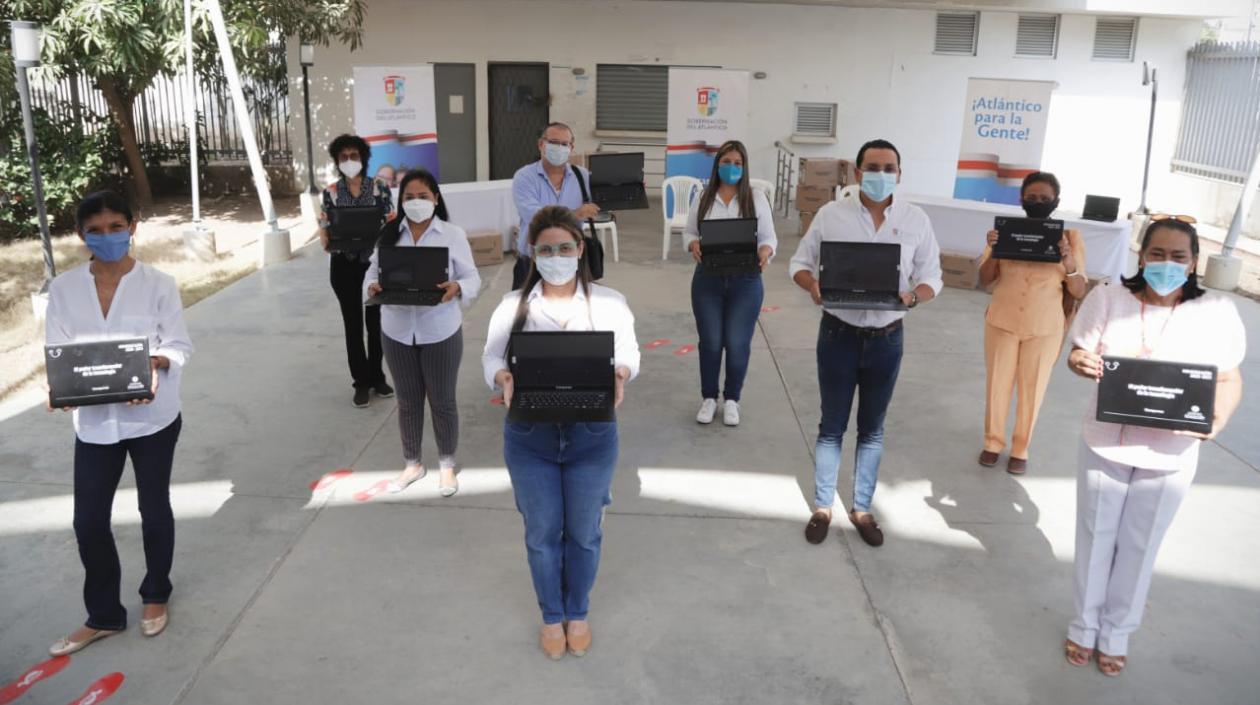 Entrega de portátiles.