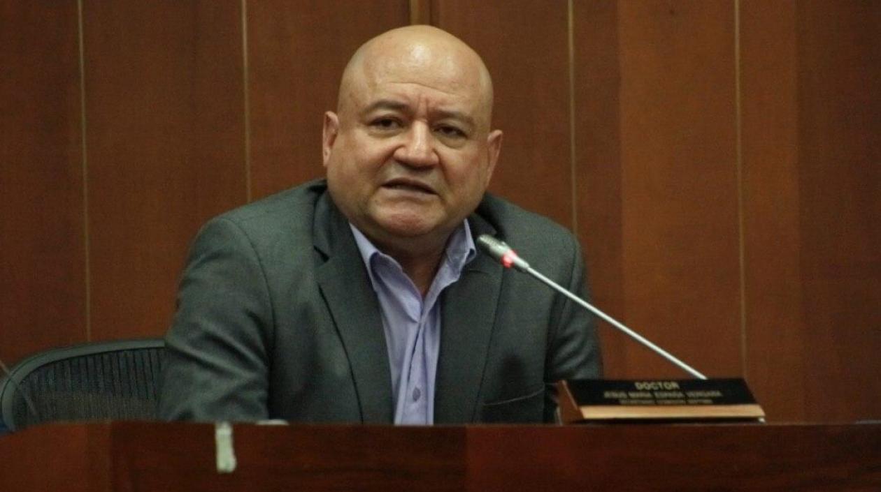 Carlos Lozada, partido Comunes.