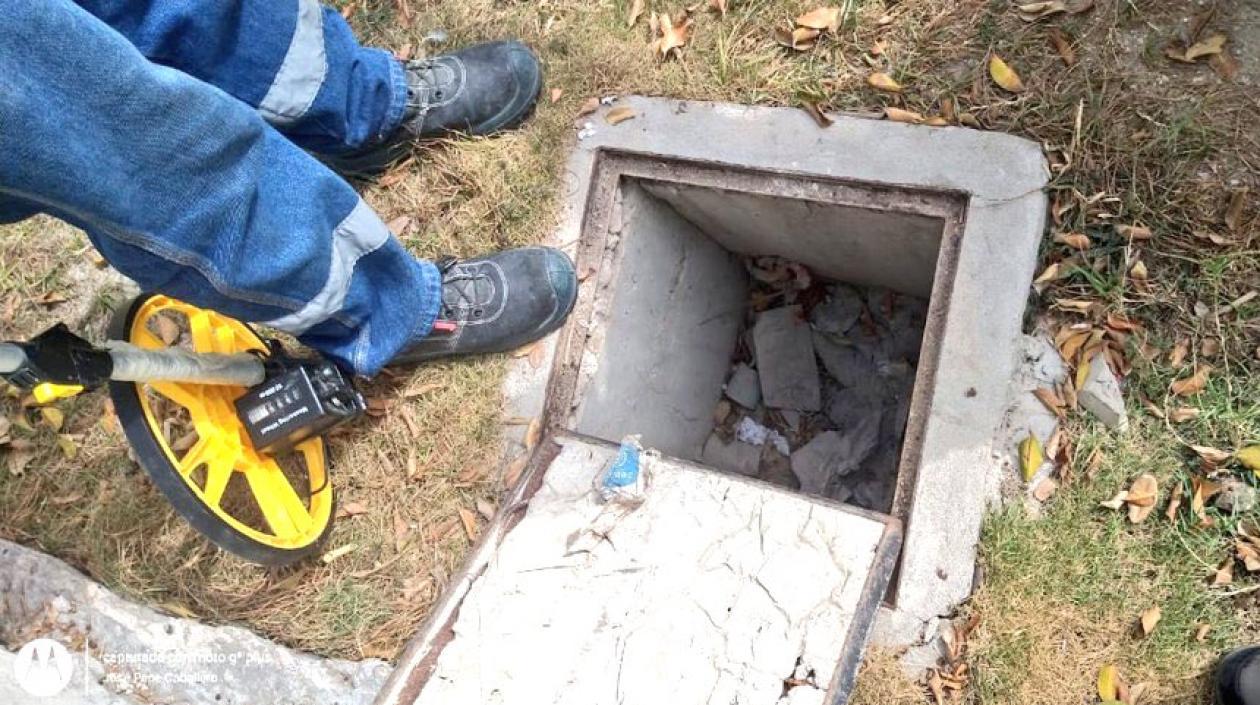 Estado en que dejaron los delincuentes uno de los registros.