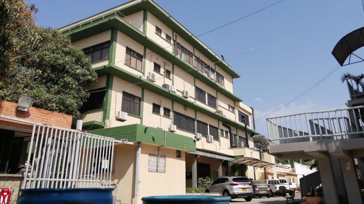 La Policía llevó el cadáver de Gustavo Rafael Barrera Charris a Medicina Legal. 