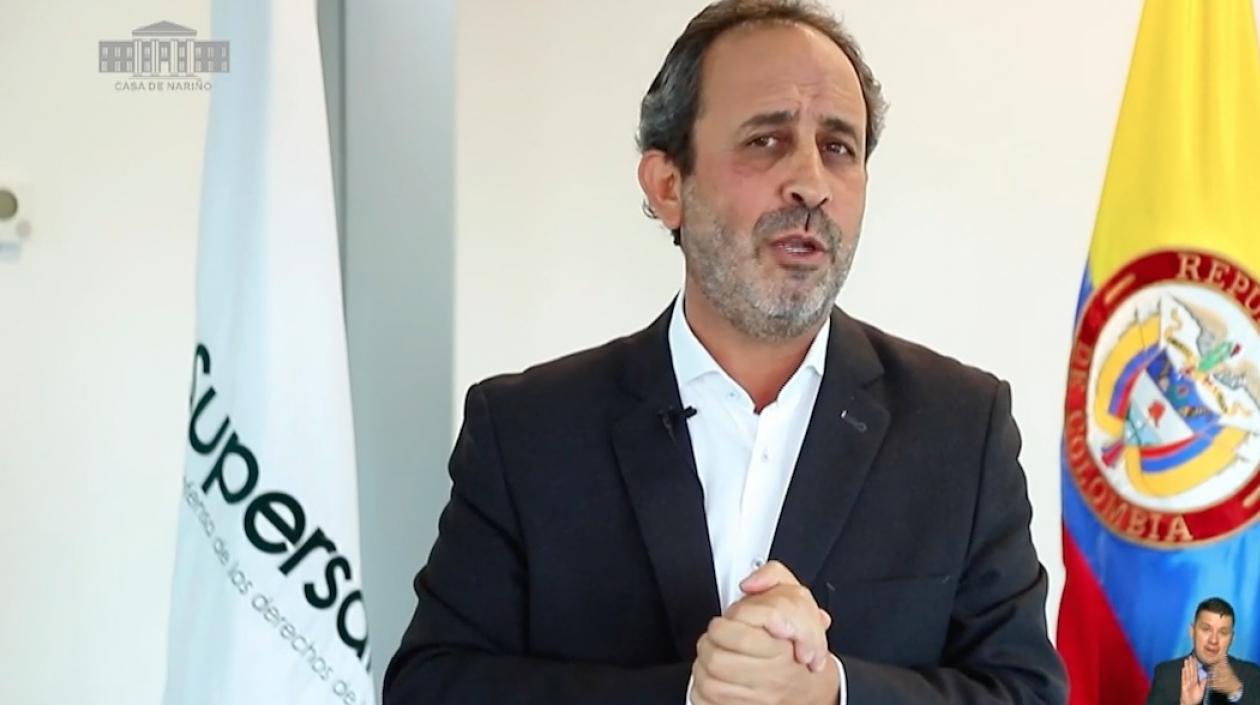 Fabio Aristizábal, Superintendente de Salud.