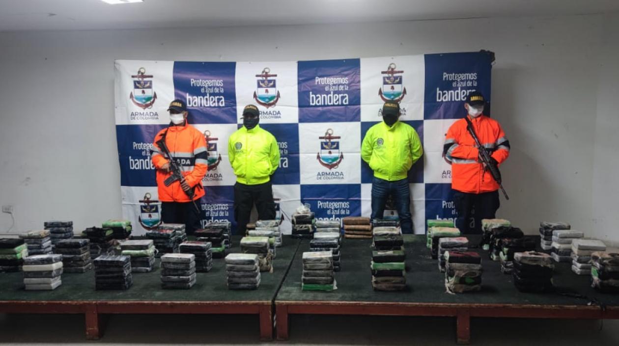 Droga decomisada por la Armada y la Policía. 