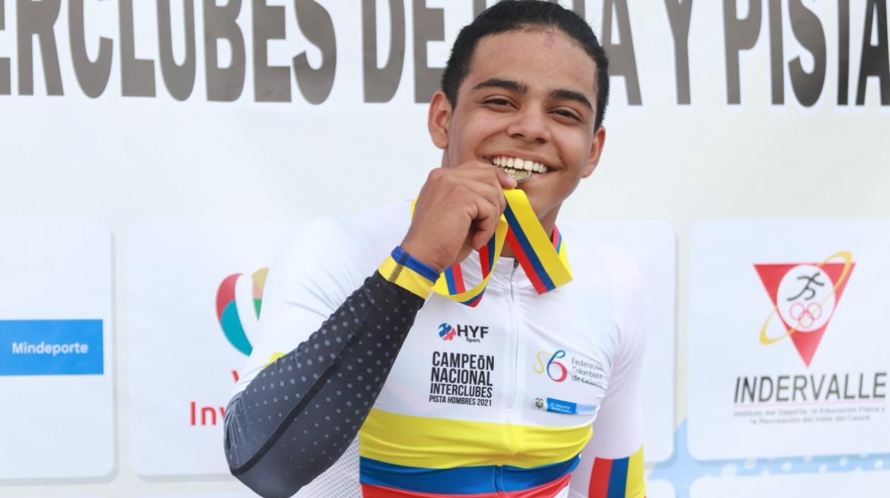 Ricardo Jaramillo, triple medallista de oro. 