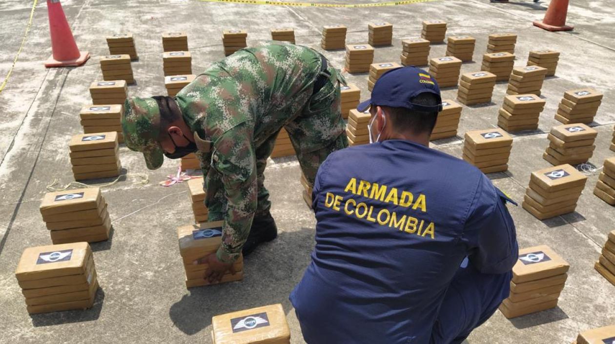 Cocaína incautada por la Armada Nacional.