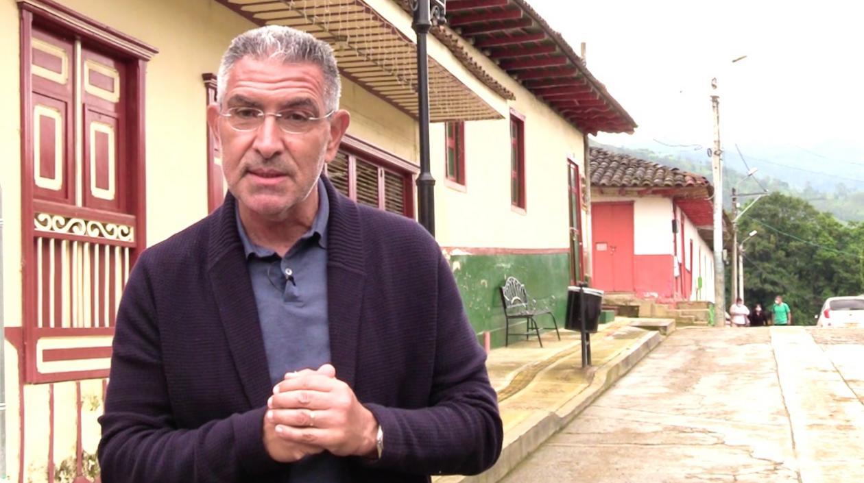 El periodista Jorge Cura en Salento, departamnto del Quindío.