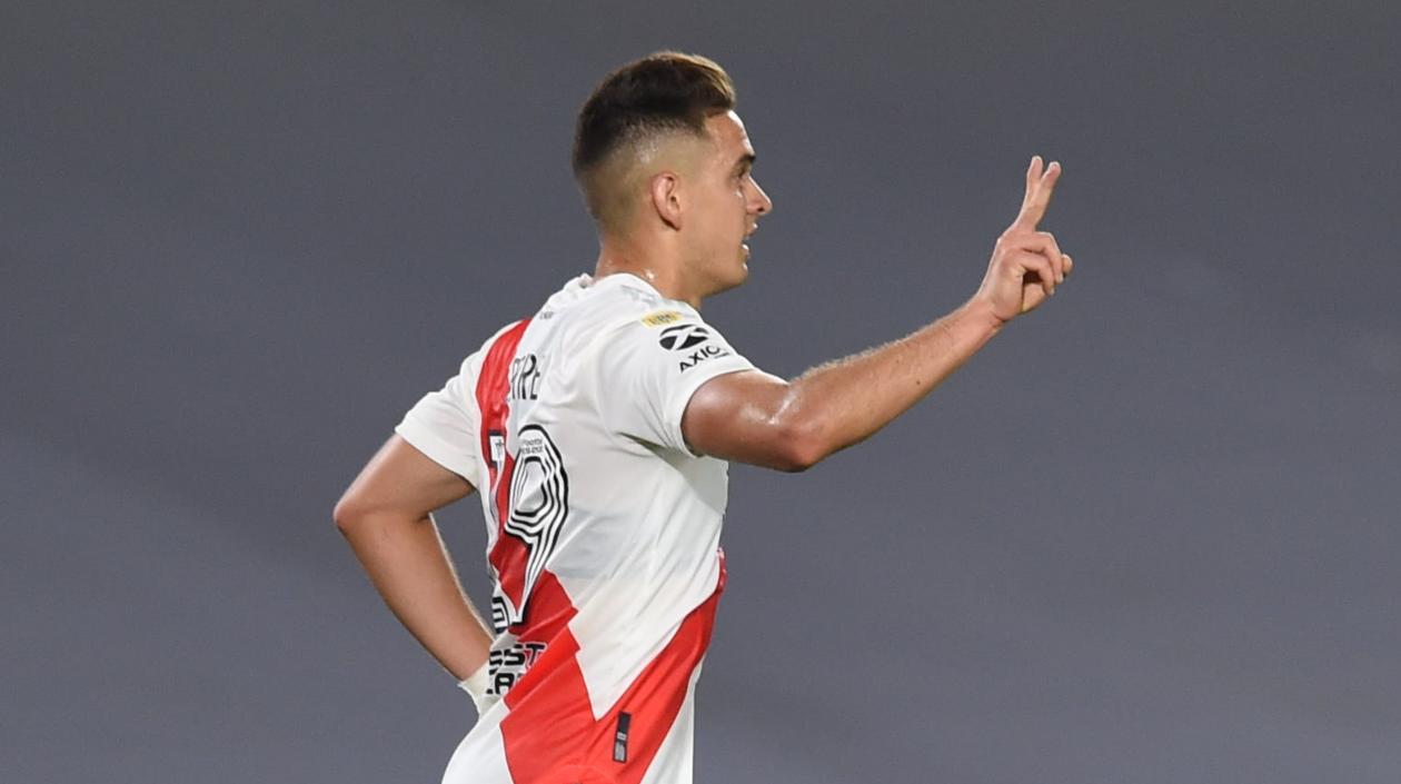 Rafael Santos Borré celebra un gol. 