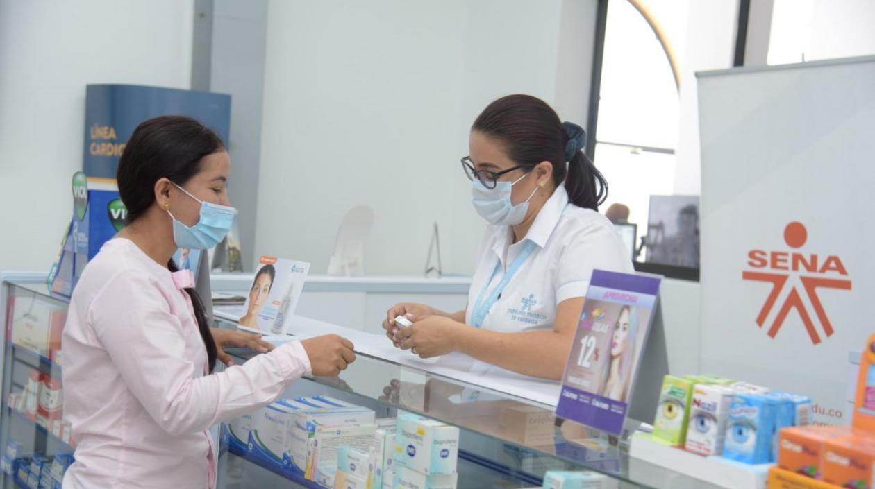 Regencia en farmacia es uno de los programas ofertados.