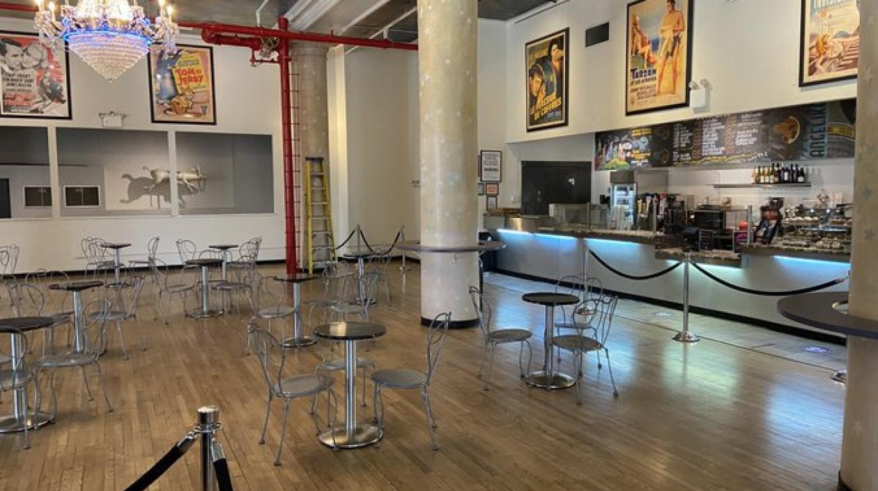 Angelika Film Center abrió sus puertas este viernes.