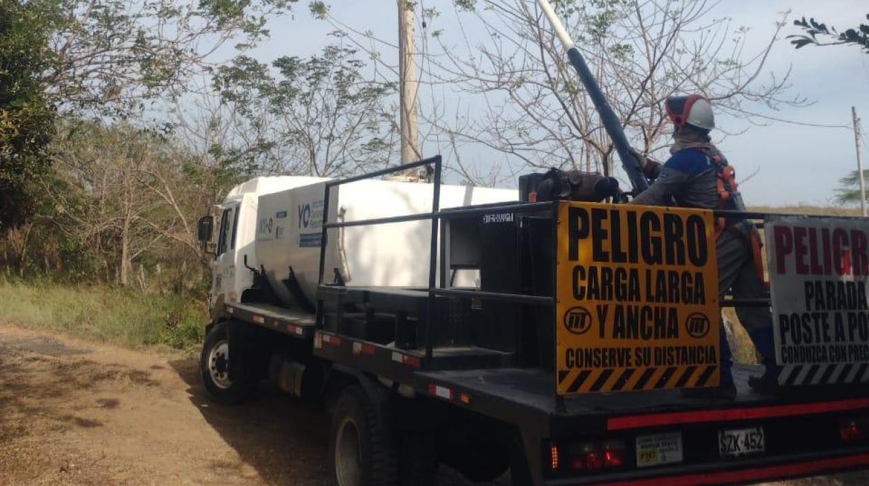 Lavado de aisladores de Air-e