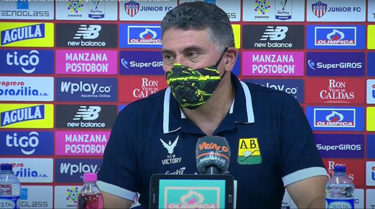 Luis Fernando Suárez, técnico del Bucaramanga. 