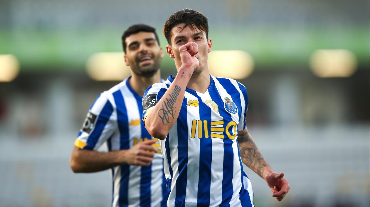 La celebración del colombiano Matheus Uribe.