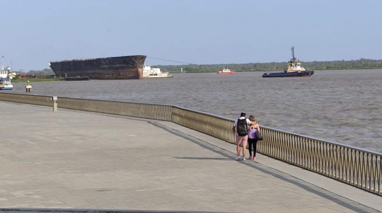 Inicio de la maniobra en la zona próxima al Gran Malecón del Río.
