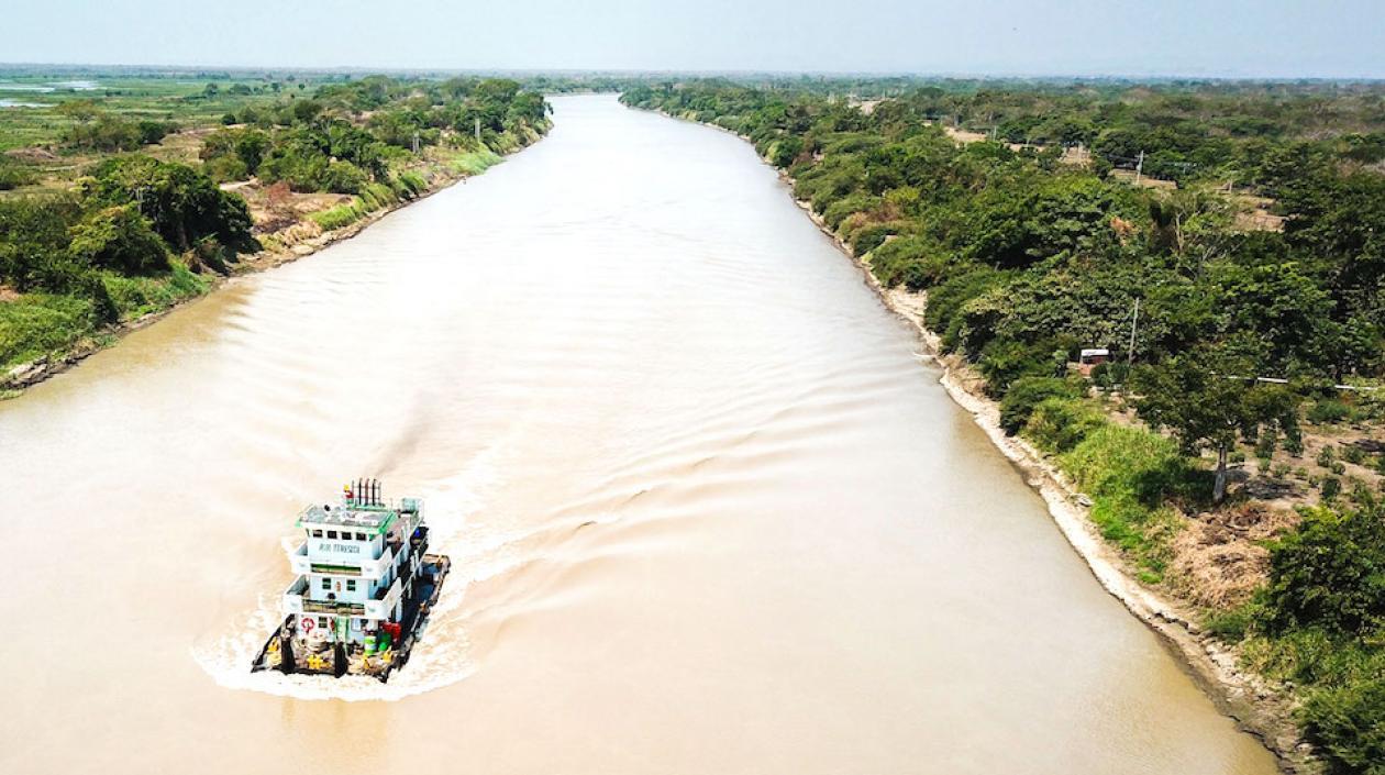 Un tramo del Canal del Dique.