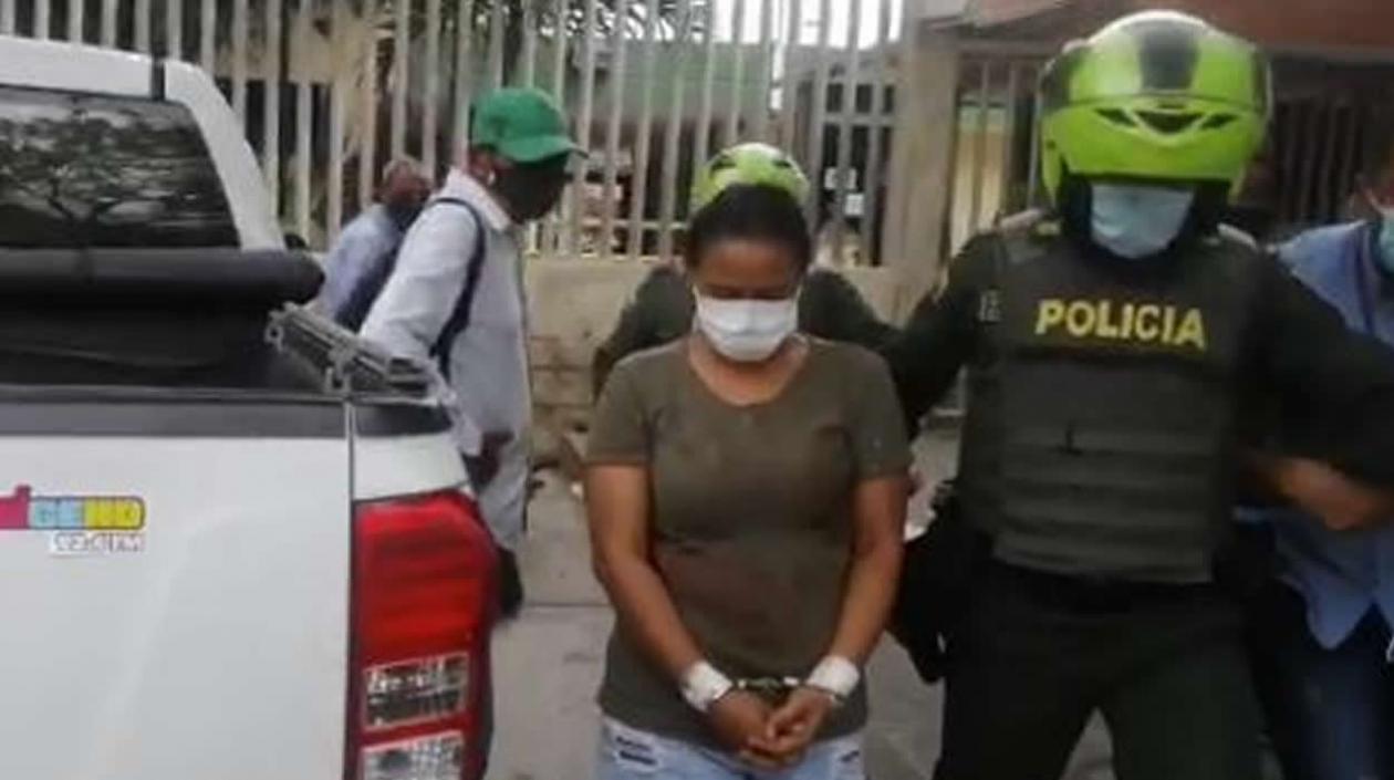 Nini Johana Martínez Dueñas cuando salía e Medicina Legal. 