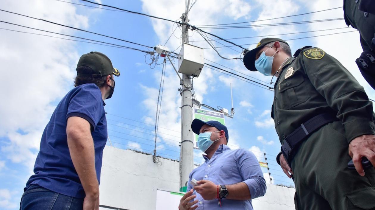 El Alcalde Jaime Pumarejo, el Comandante de la Mebar General Diego Rosero y el Jefe de la Oficina de Seguridad, Nelson Patrón.