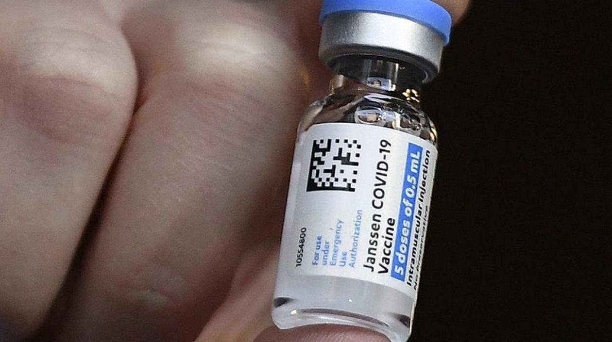 Vacuna fabricada por Janssen.