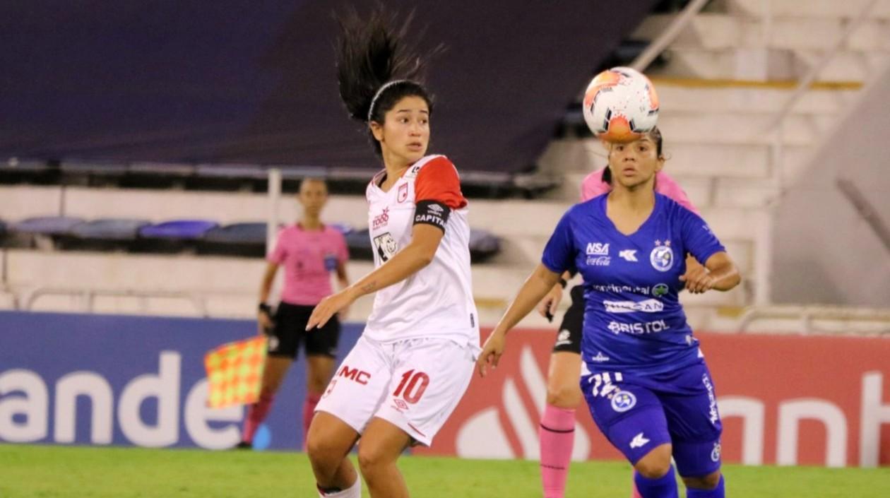 Fany Gauto, jugadora estelar de Santa Fe. 