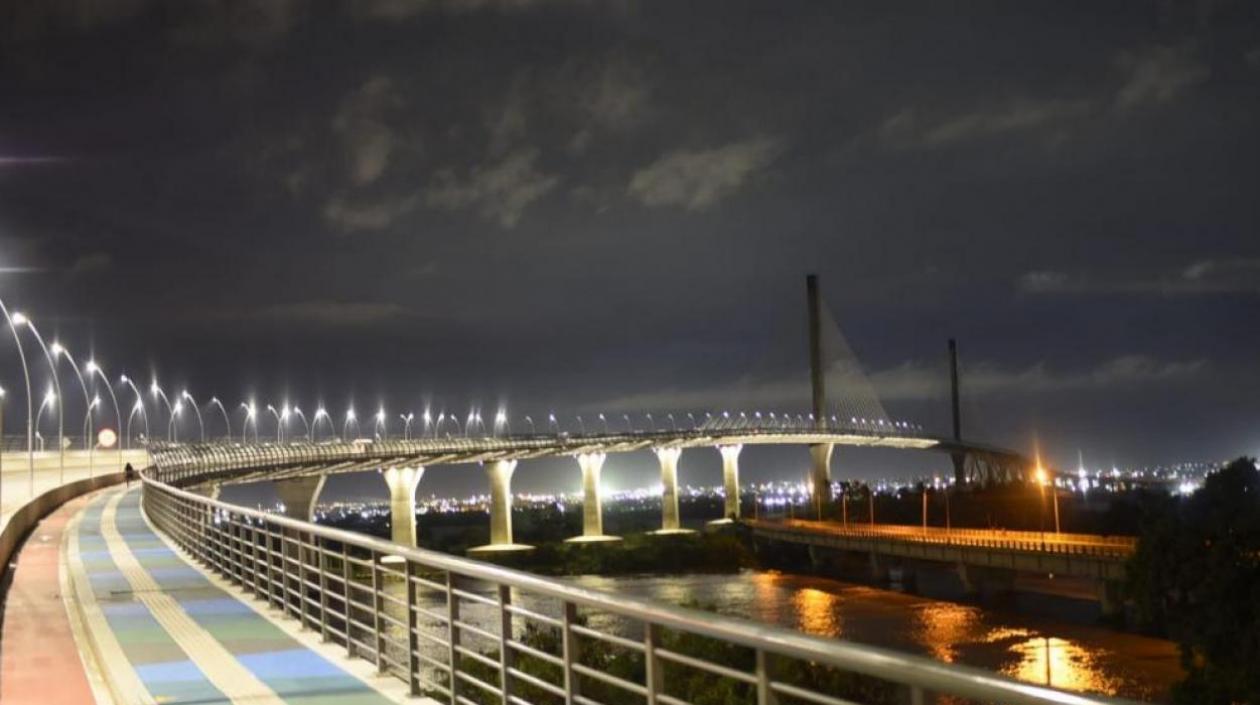 El accidente ocurrió en el nuevo Puente Pumarejo. 