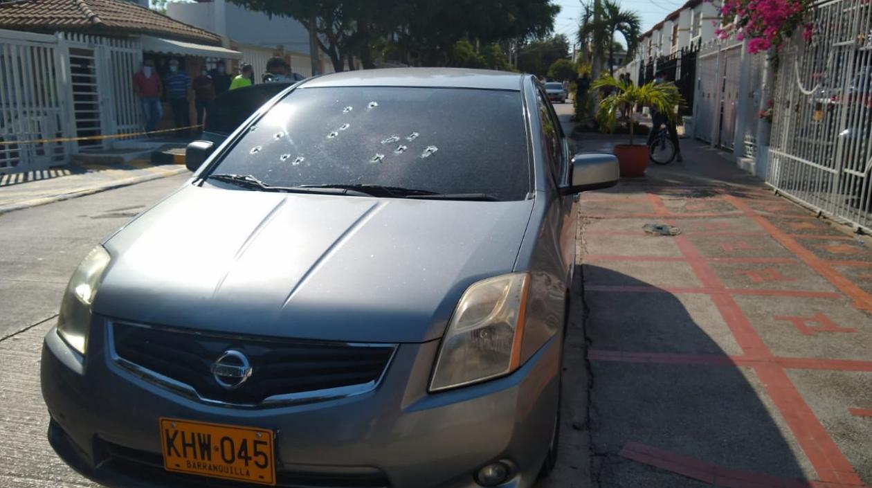 Vehículo donde iban los escoltas. 