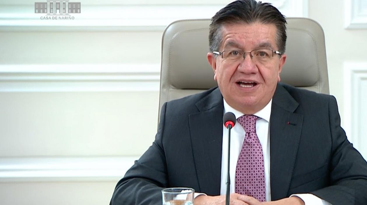 Fernando Ruiz, Ministro de Salud.