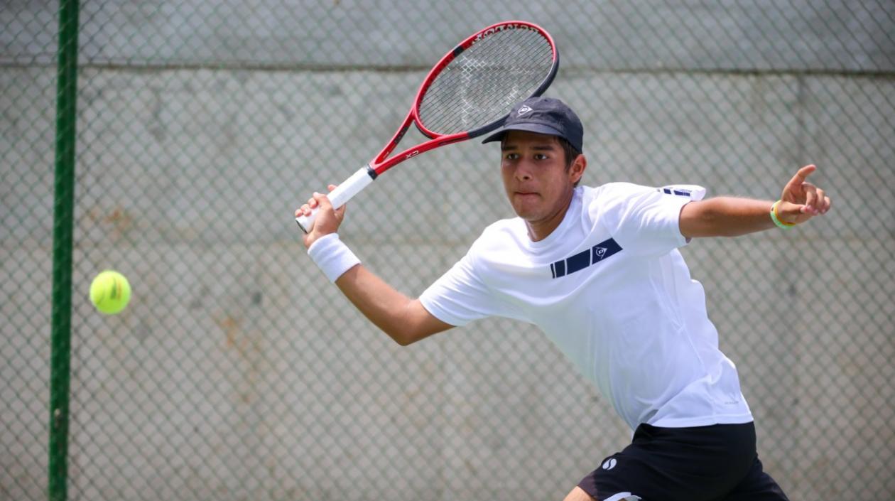 Gonzalo Bueno, raqueta peruana. 
