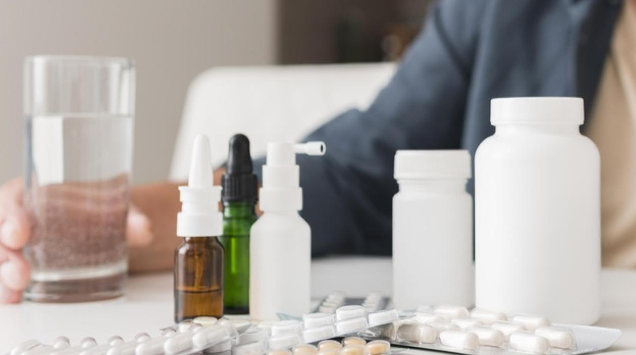 Son muchos los medicamentos que se popularizan en redes sociales, supuestamente contra el Covid-19.