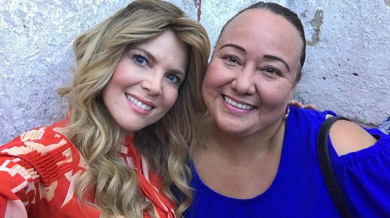 Maritza con su prima Claudia Rodríguez. 