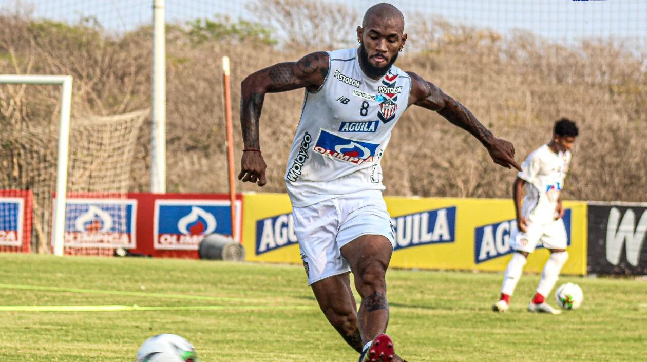 Freddy Hinestroza será titular en el partido. 