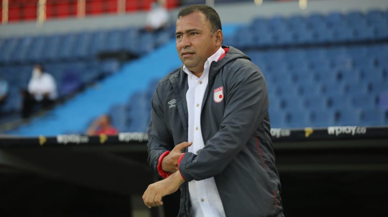 Harold Rivera, técnico de Santa Fe. 