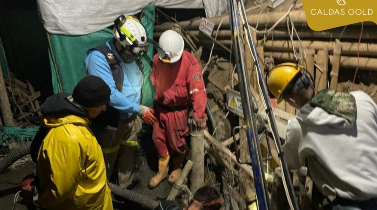 Sigue la búsqueda de los mineros en Caldas.