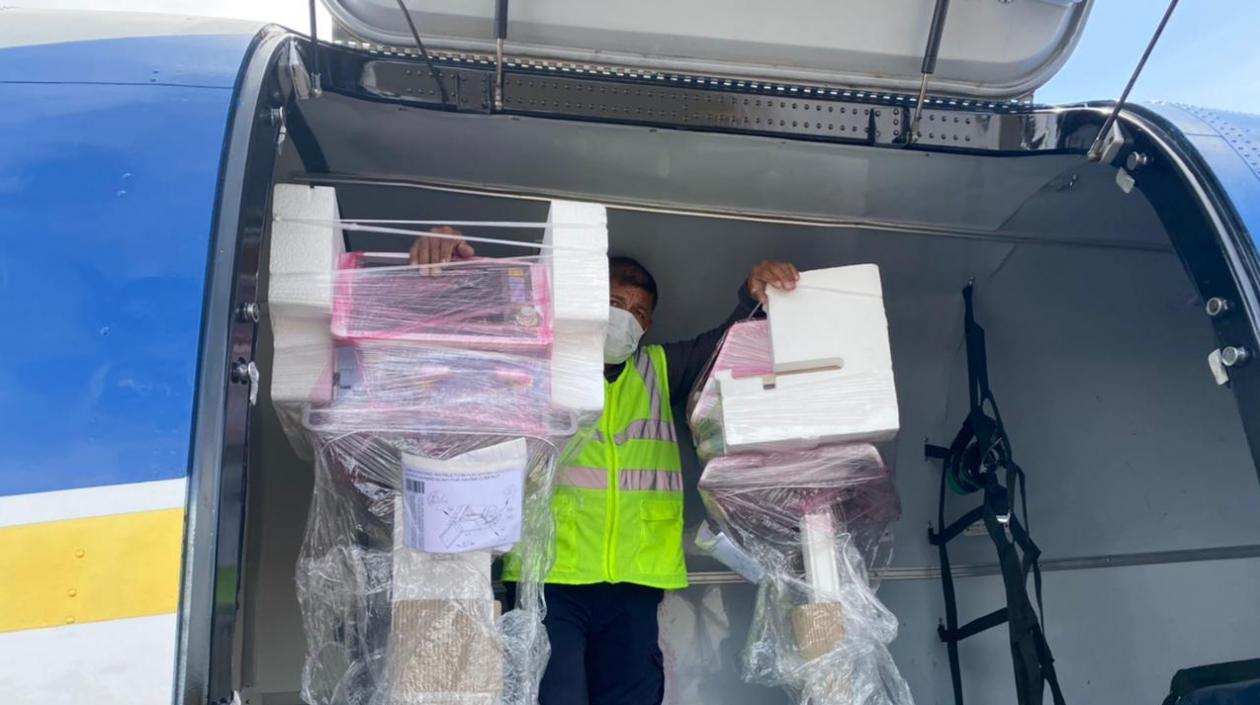 Ventiladores mecánicos llegados este jueves a Barranquilla.