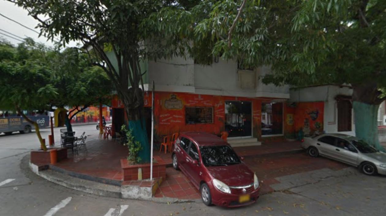 Los comensales fueron atracados cuando estaban en la parte externa del restaurante. 