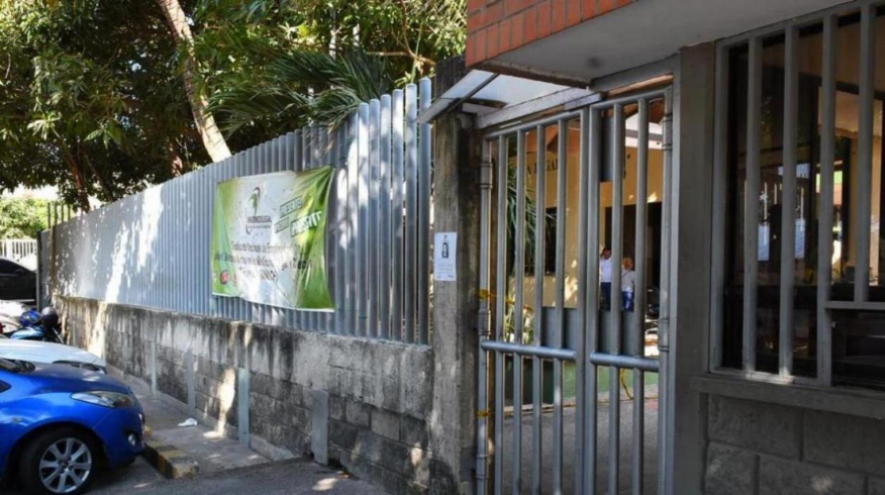 El cuerpo de Luis Fermín Barraza Montero fue llevado a Medicina Legal. 