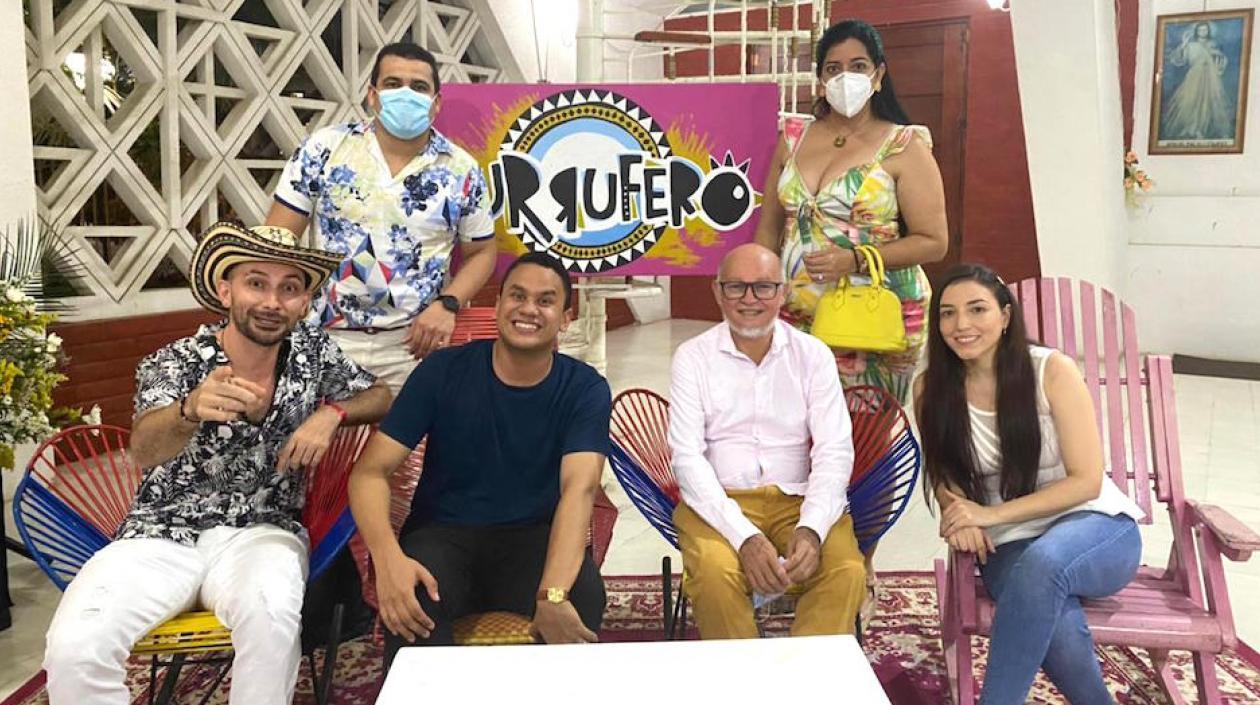 El elenco de 'El Gurrufero'.