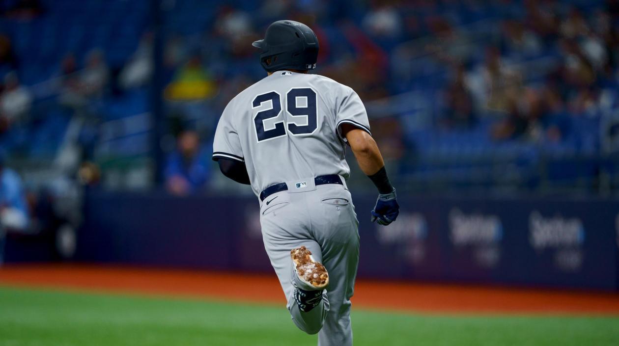 Gio Urshela tras el cuadrangular. 