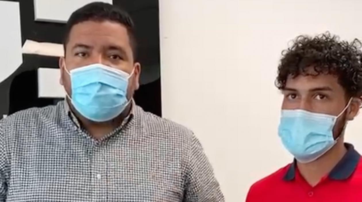 Cristian Rodríguez, de MGE, con Rebel.