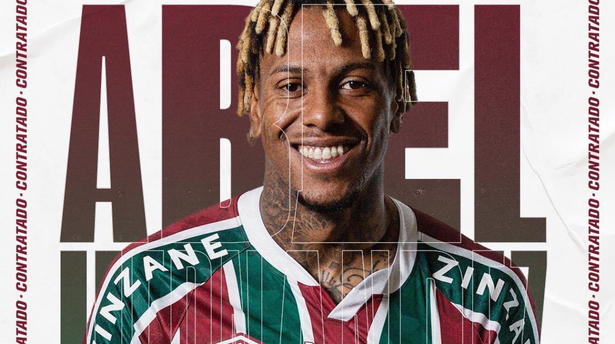 Así fue presentado Abel Hernández por el Fluminense. 