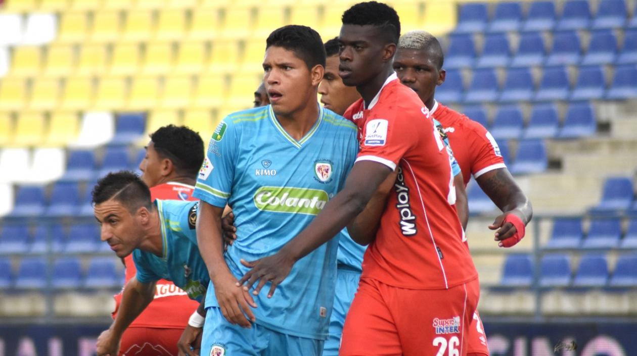 Jaguares y América guardan sus posibilidades de avanzar. 