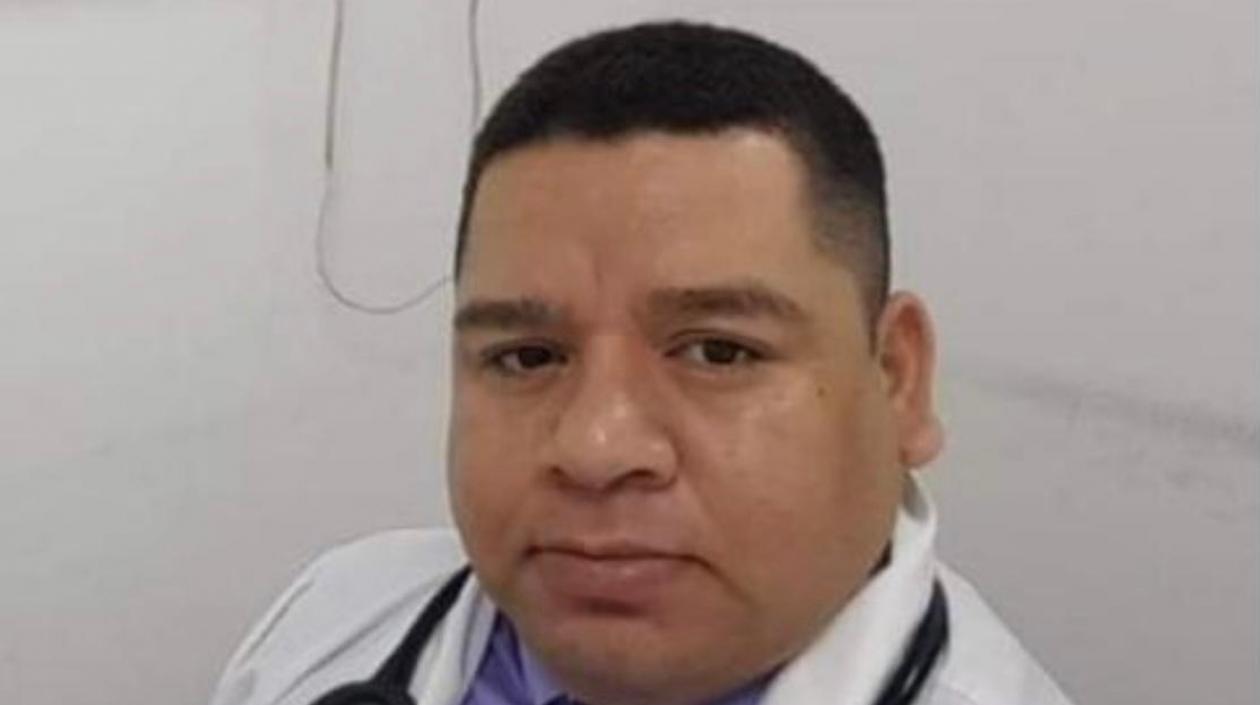 El médico Edwin De La Hoz.