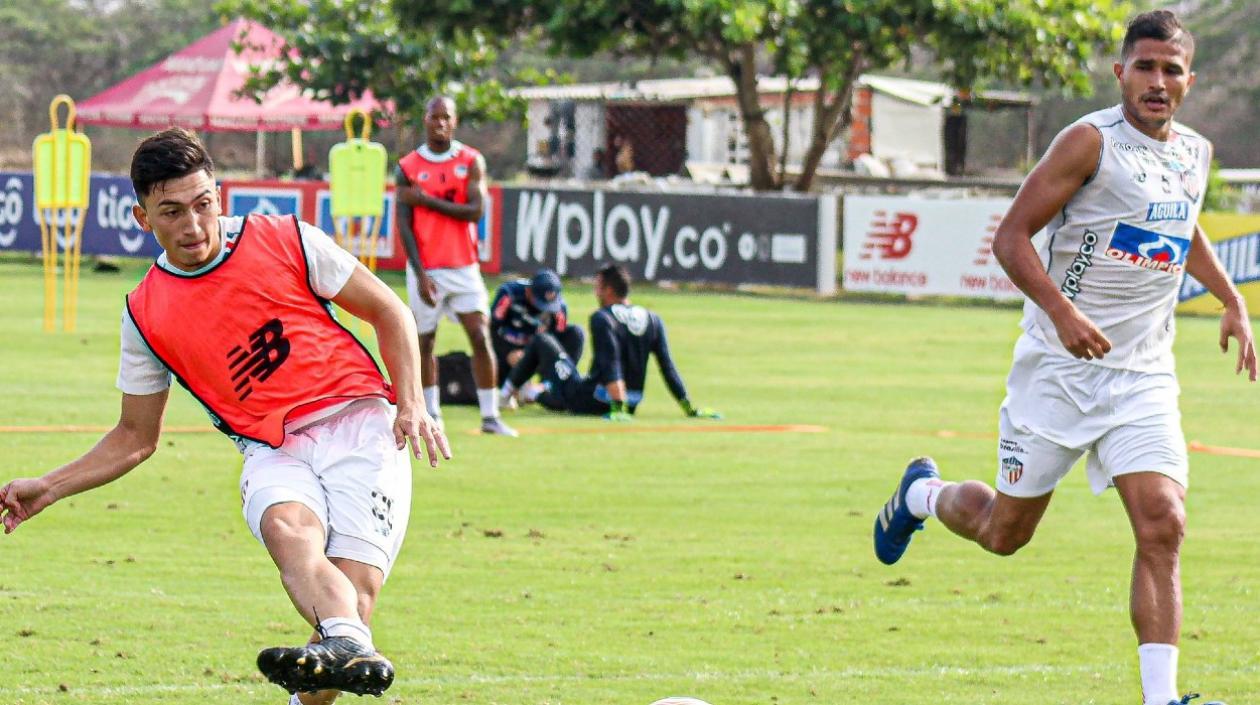 Fabián Ángel y Larry Vásquez. 