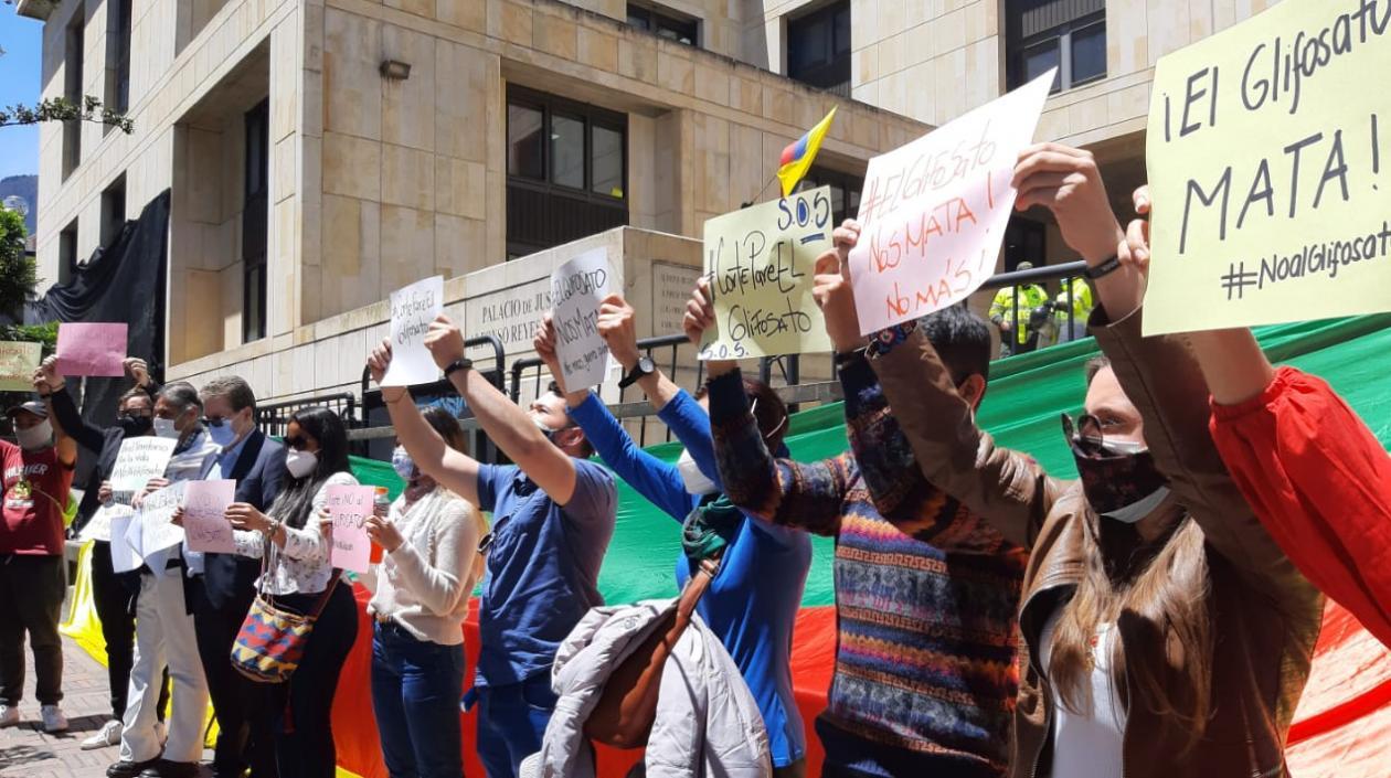 Plantón en la Corte Constitucional.