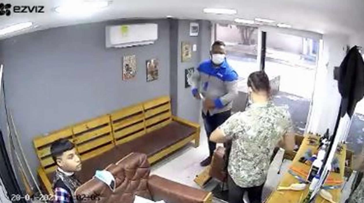 Delincuente que asaltó peluquería con uniforme de Air-e