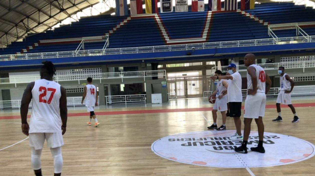 Titanes entrenando en Cali. 