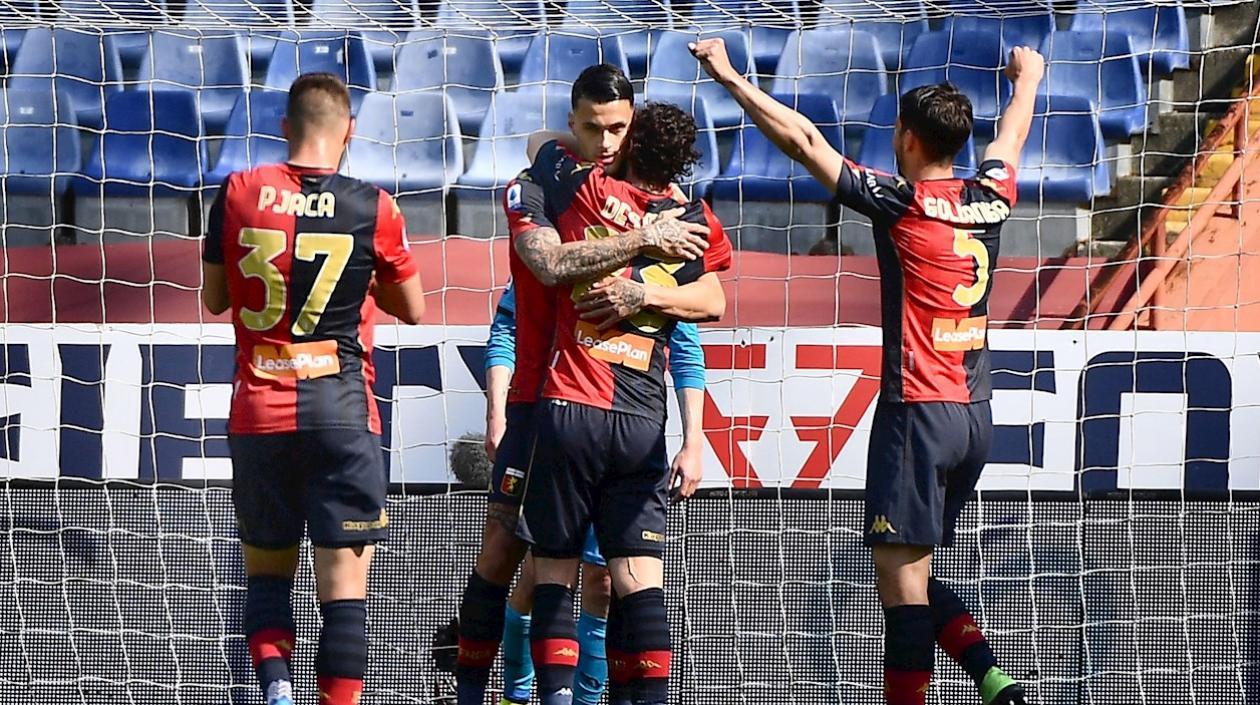 Gianluca Scamacca celebra su gol. 