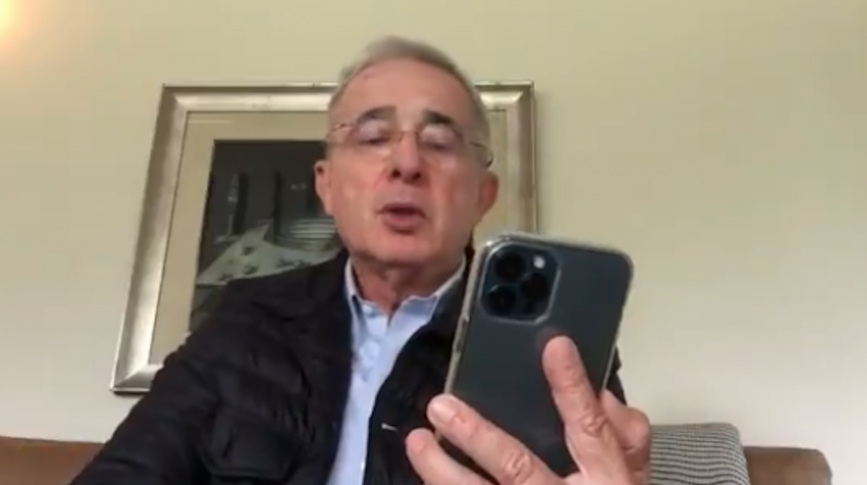 Álvaro Uribe Vélez, expresidente.