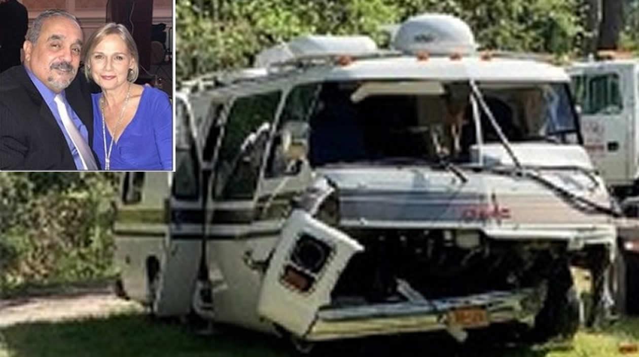 Willie Colón, su esposa Julia y el vehículo en el que se movilizaban.