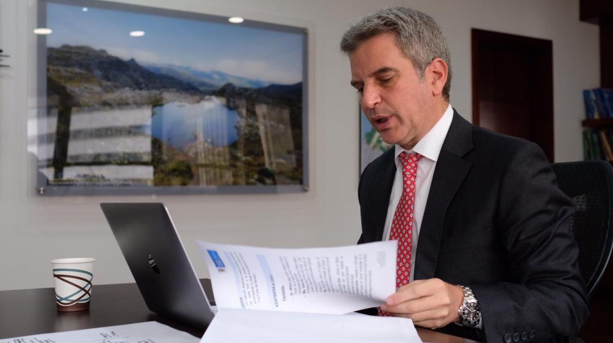 Carlos Correa, Ministro de Medio Ambiente