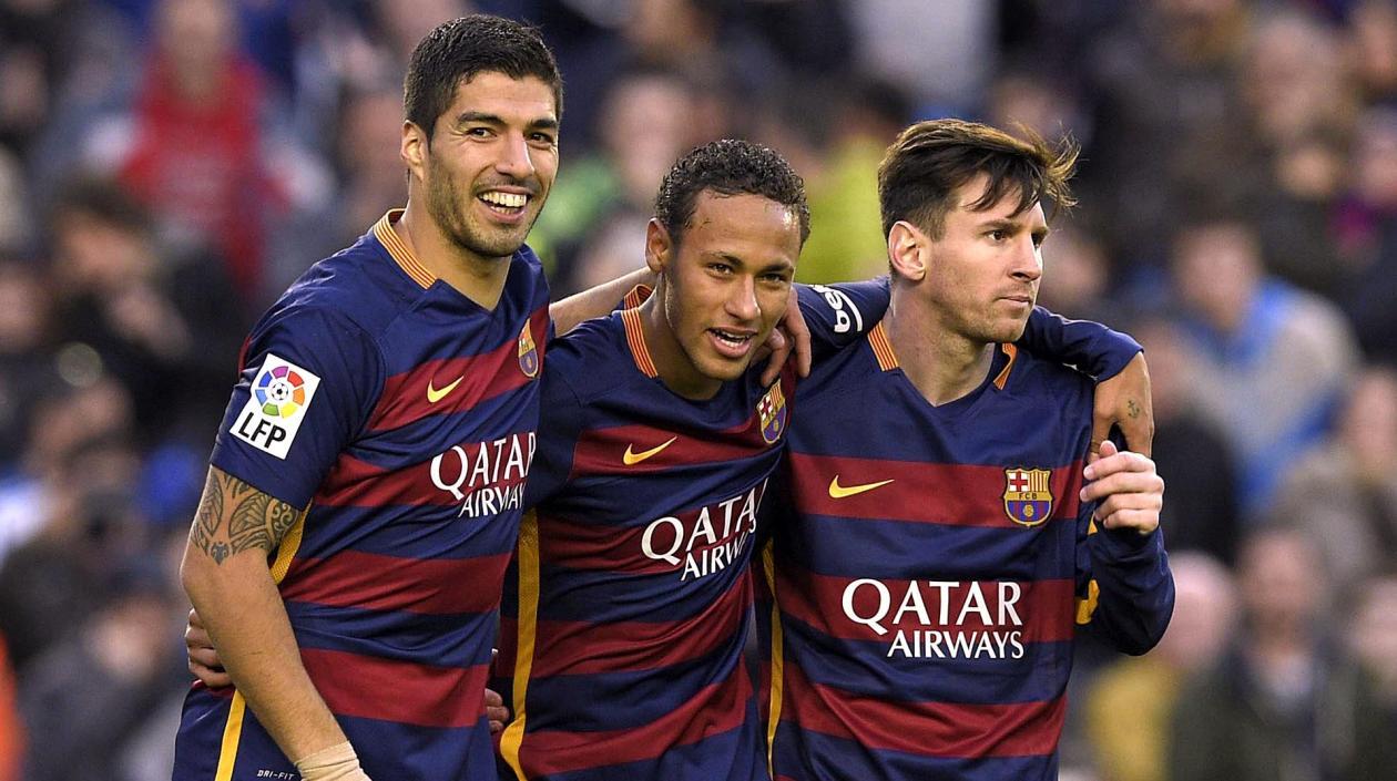 Neymar con Luis Suárez y Lionel Messi. 