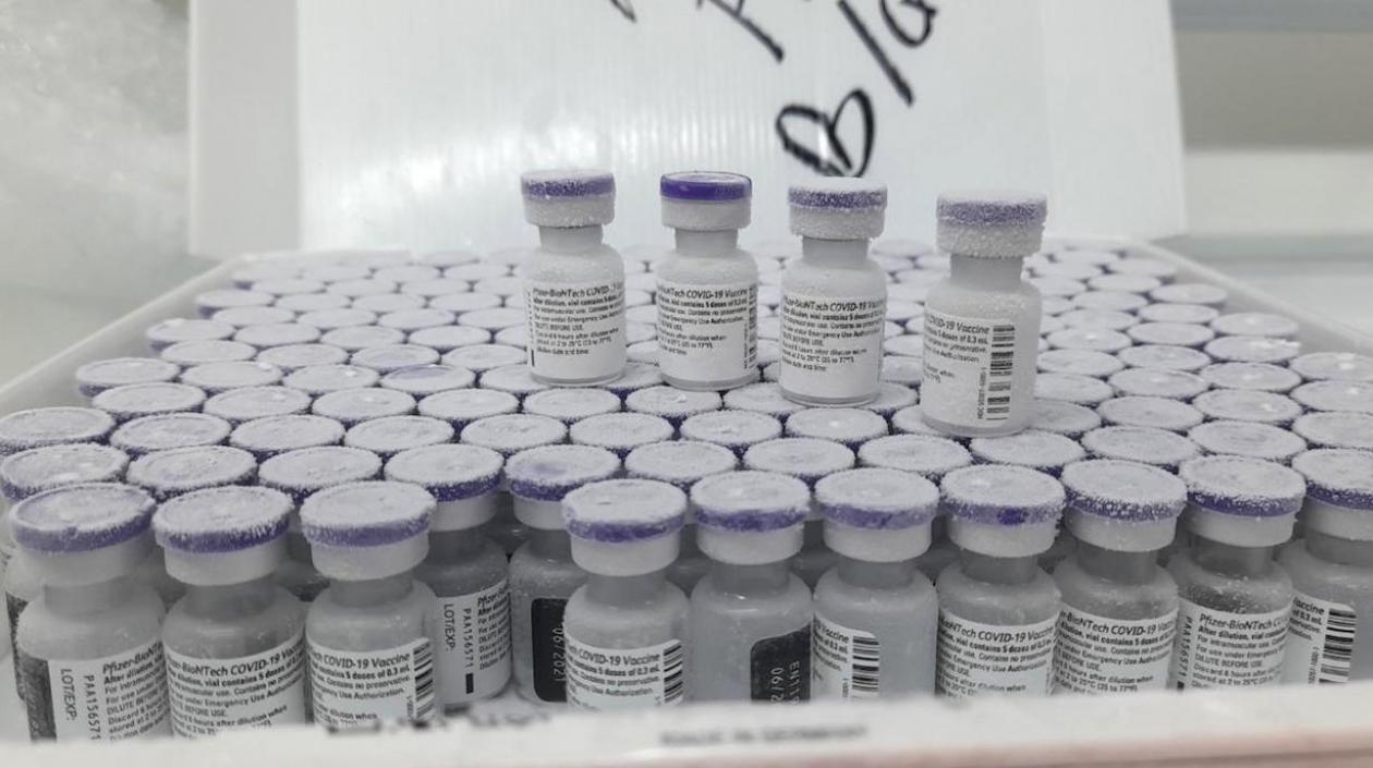 El objetivo es que los Alcaldes sean incluidos en la fase III del Plan de Vacunación.