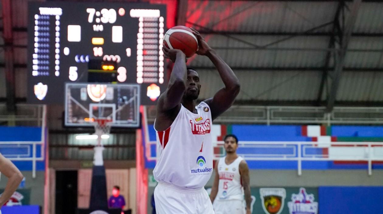 Juan Diego Tello fue el más valioso de la noche. 